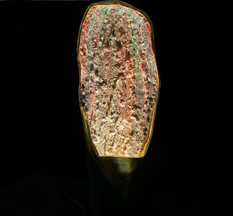 Grottenlicht Kunst in verschidene farbe in schwarze hintergrund