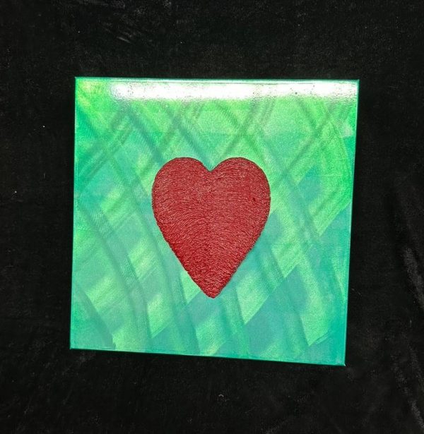 rote Herz auf turkus-grun Aluminium Träger