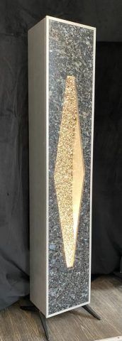 granit gold saeulenlicht